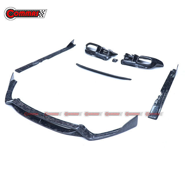 Aggiornamento al bodykit stile DMC per Ferrari F12