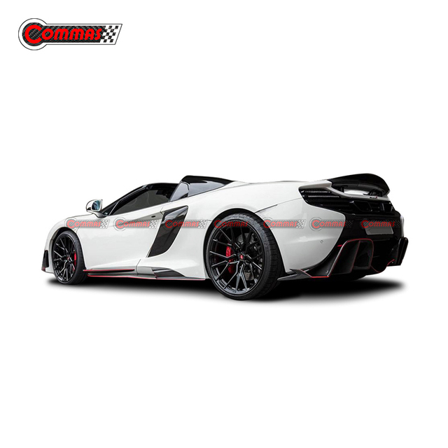 Minigonne laterali posteriori in fibra di carbonio stile 675LT per Mclaren 650S