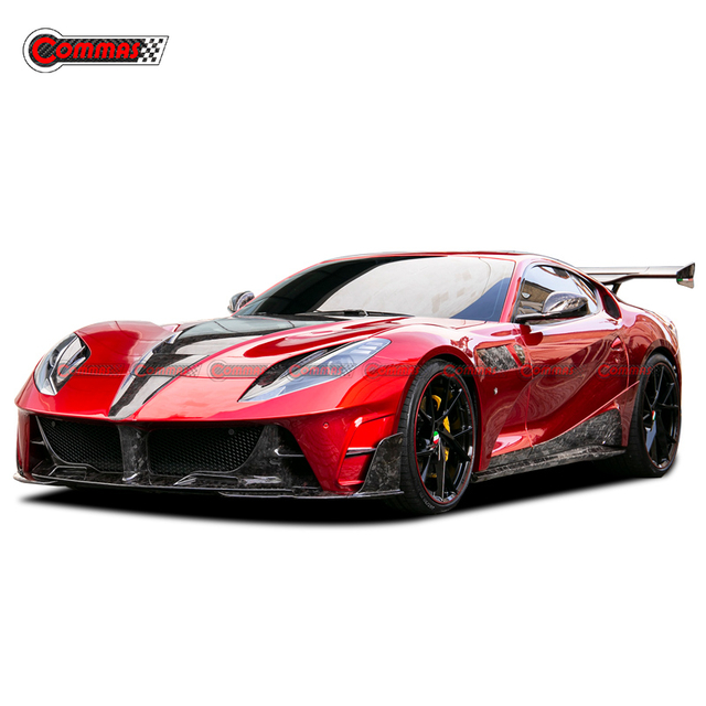 Parafanghi laterali in fibra di carbonio stile Mansory per Ferrari 812