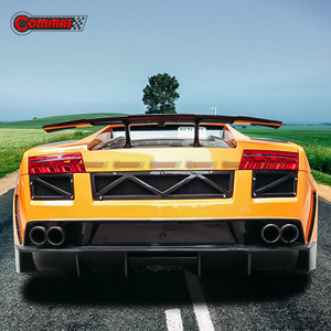 Paraurti posteriore stile racing per Lambroghini Gallardo