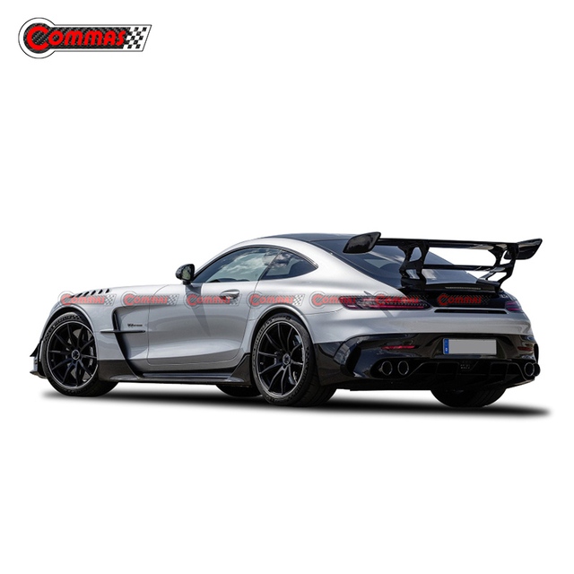 Kit corpo metà in fibra di carbonio stile serie nera per Mercedes Benz AMG GT GTR