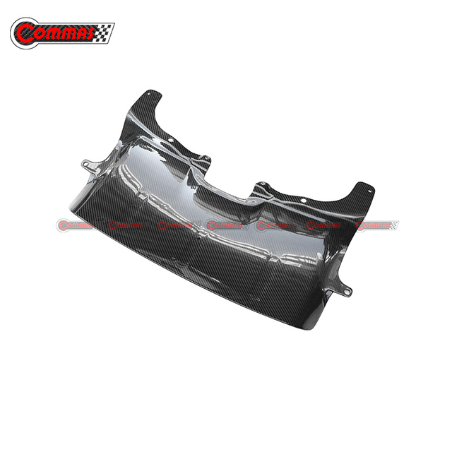 Pannello di copertura dello scarico in fibra di carbonio per McLaren 720S