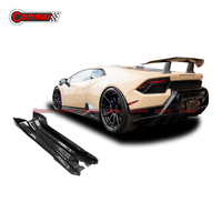 Aggiornamento delle prestazioni della Lamborghini Huracan alle minigonne laterali in fibra di carbonio stile Vorsteiner