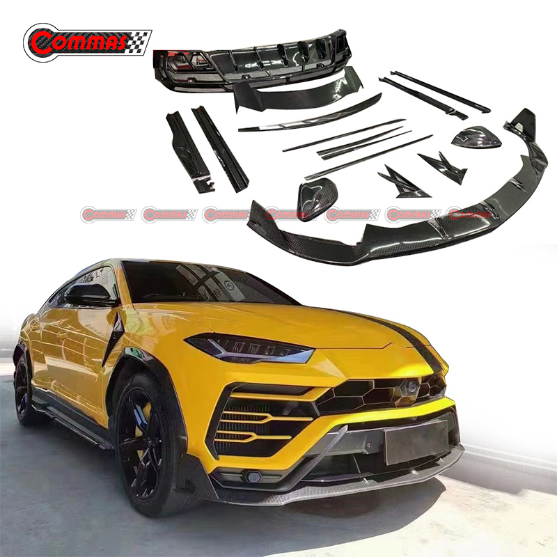 Lamborghini URUS a Mansory Kit carrozzeria in fibra di carbonio a secco