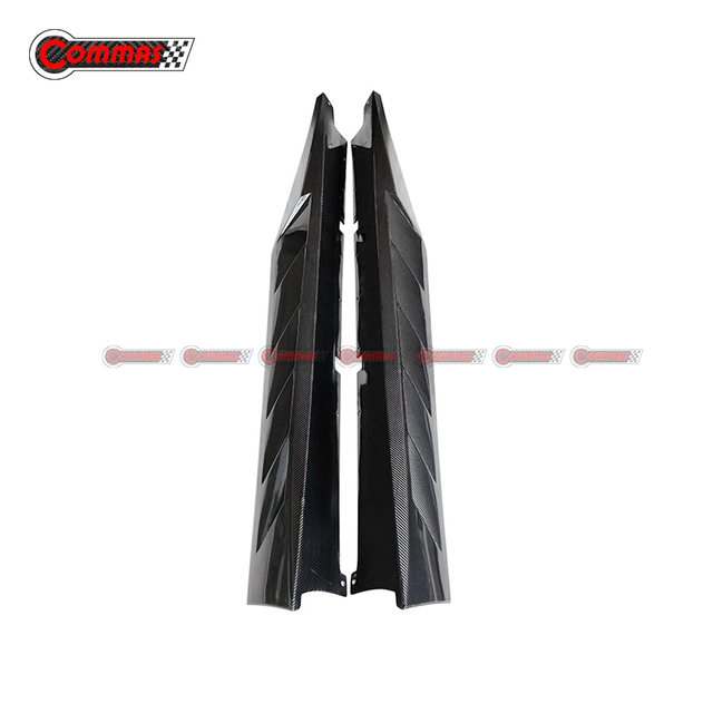 Minigonne laterali in fibra di carbonio stile Novitec per Lamborghini Aventador LP700