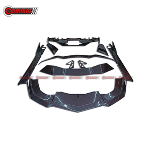 Kit corpo in fibra di carbonio stile Revozport per Lamborghini Aventador Lp700 