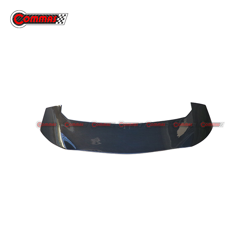 Ala posteriore Lamborghini URUS in fibra di carbonio